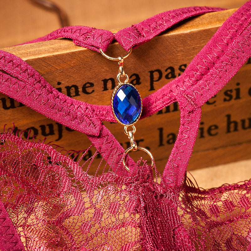 Slip in pizzo senza cavallo con dettagli in strass. Acquista 3 e ricevi 1 GRATIS!