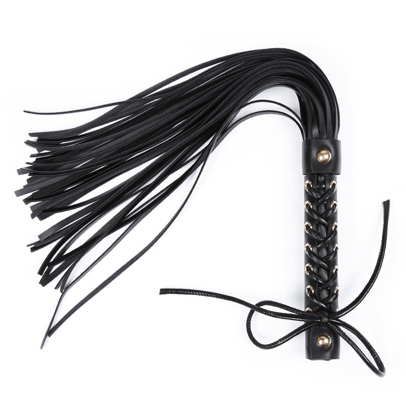 Midnight Lure – Frustino in Ecopelle con Impugnatura Lace-Up