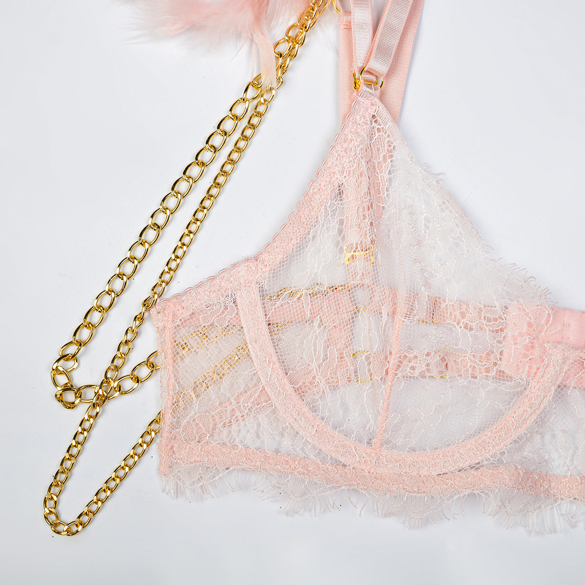 Completo intimo di lusso in pizzo Feathered Elegance