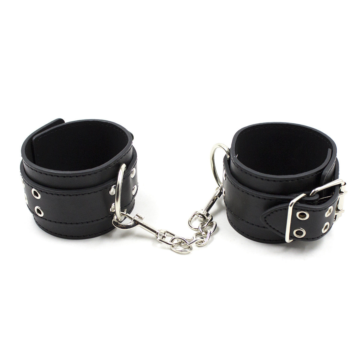 Set bondage in pelle con rivetti